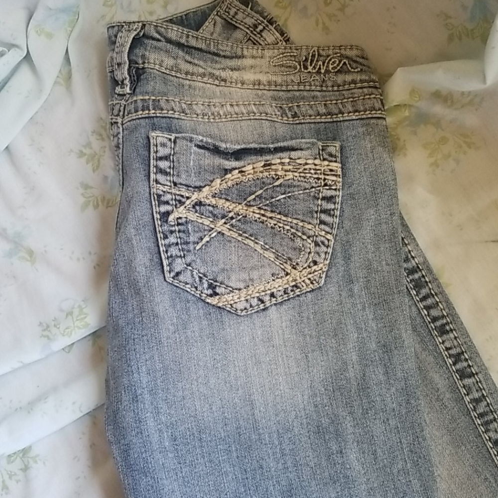 Silver - Picture 2 of 2